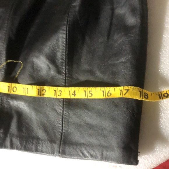B B Dakota 100% Leather Skirt -Sz 7/ 8 - Picture 11 of 16
